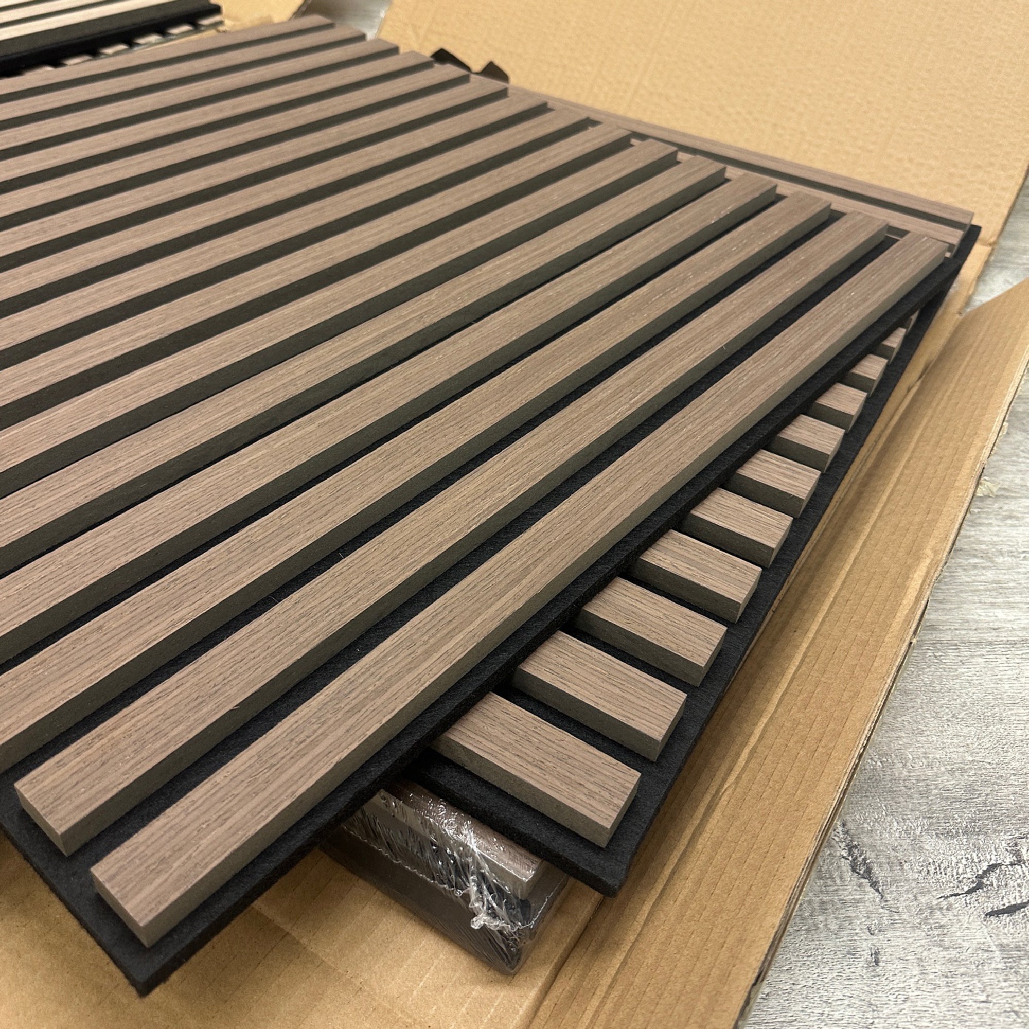 ALUXO® Acoustic Square Wall Panel 60 x 60cm (SET of 4) - Walnut (Dark Oak)