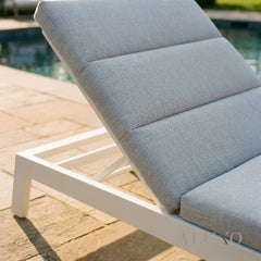 ALUXO® Dasia Luxury Outdoor Sun Lounger – White Aluminium & Pebble Grey Cushion