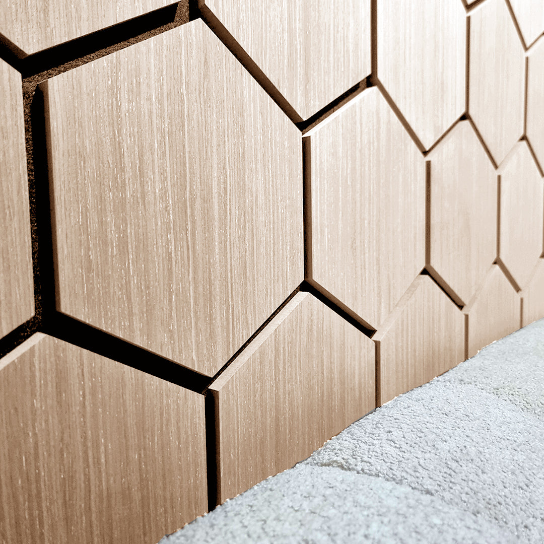 ALUXO® Acoustic Hexagon Wall Panel 70 x 60cm - Natural Oak
