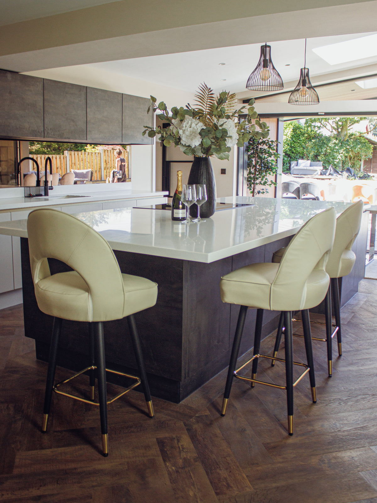 Bjorn Bar Stools in Cream Leather