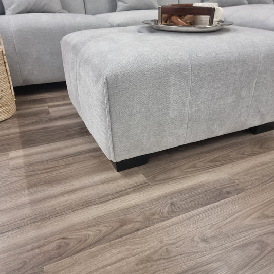 ALUXO® Signature Self Adhesive Vinyl Flooring Tiles - Wood Effect Natural | 36pcs (5m² area)
